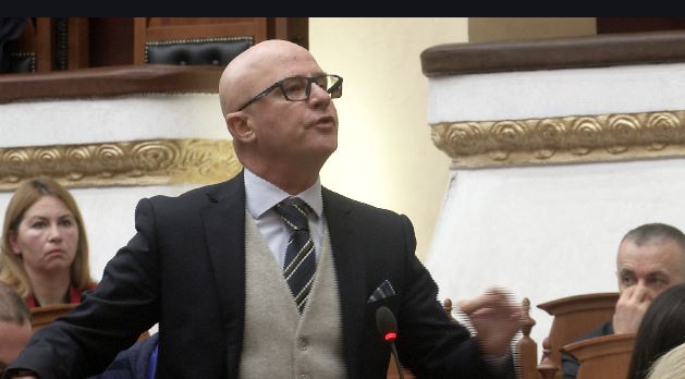 “Thojani SPAK-ut ‘Belindën s’e japim deri në vdekje!’”, Strazimiri: Këtë cucën Ulsi ua kanë kapur keq, nuk e shpëtoni dot me procedurë!