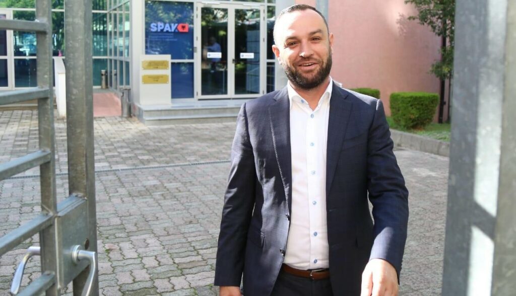Lirohet nga burgu ish-deputeti i PS-së, Jurgis Çyrbja