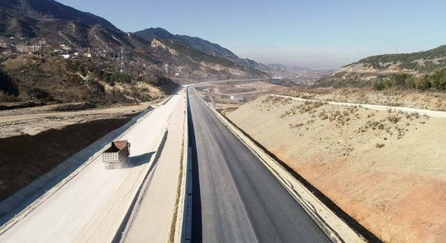 Zgjidhet ngërçi/ Gati shpronësimet për 148 pasuri në lotin II të segmentit Elbasan-Qafë Thanë