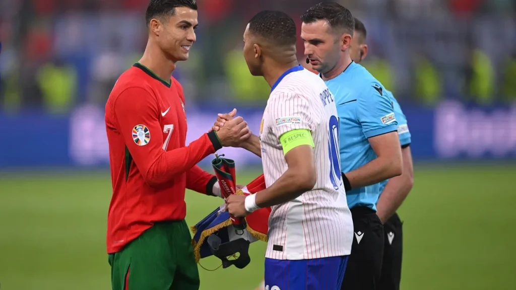 “Nëse dikush e kalon Cristiano Ronaldon, është Mbappe”, Arbeloa s’i ndal lëvdatat për yllin francez
