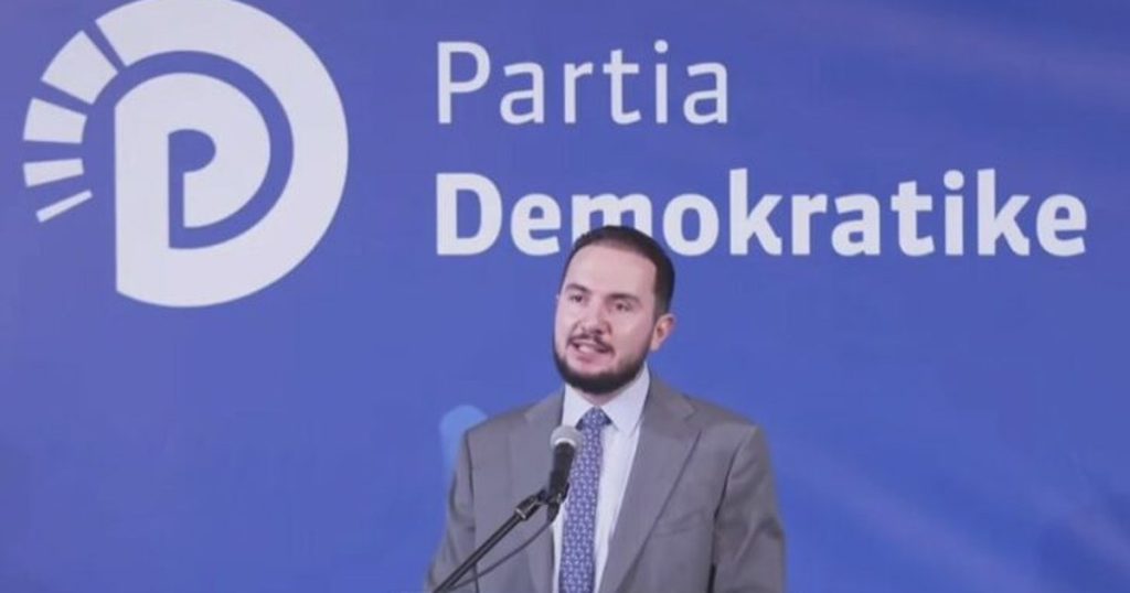 Salianji takim me intelektualët në Tiranë: Shqipëria në sistem të deformuar politik, fajtor e gjithë klasa politike!