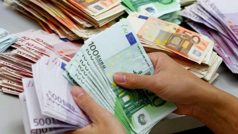Tkurrja e euros/ Ndërhyrjet e BSH në blerje valute, pa efekt