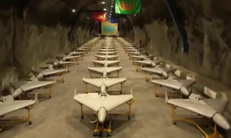 VIDEO/ Irani ‘fryn muskujt’, publikon flotën e tij të dronëve në tunel nëntokësor