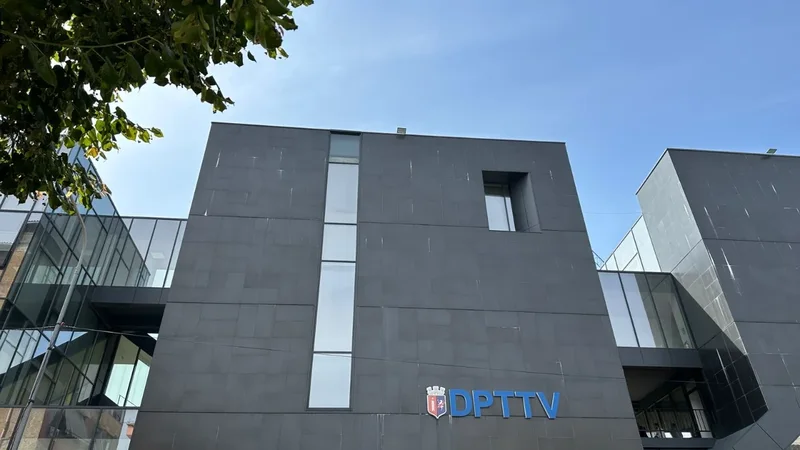 Taksat dhe Tarifat Vendore Tiranë apelojnë: Paguani në kohë detyrimet për vitin 2026