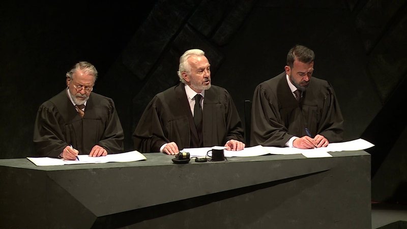 Myzafer Zifla flet për rolin e tij në dramën që po shfaqet në Teatrin Kombëtar