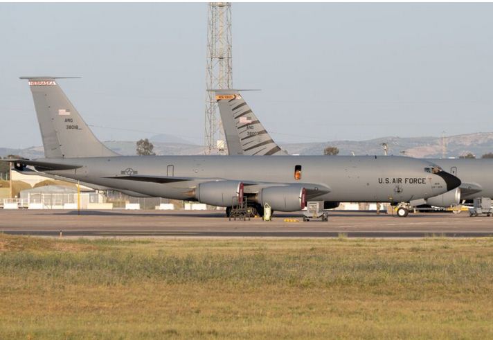 Spanja mbyll hapësirën ajrore për avionët e përfshirë në luftë