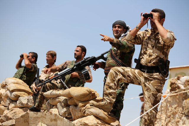 Nis ofensiva tokësore ndaj Iranit, mijëra luftëtarë kurdë mësyjnë nga Iraku