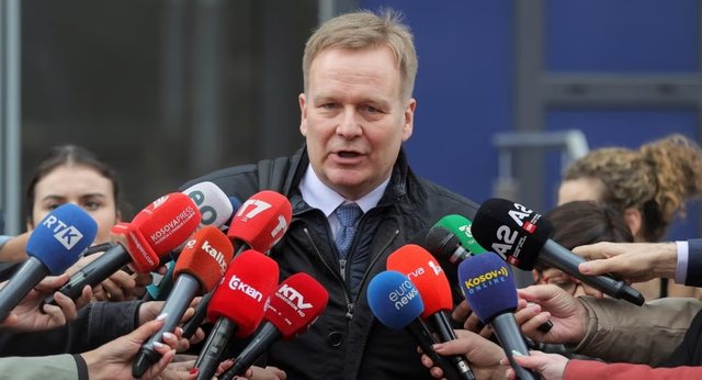 Sorensen zhvillon takim me zyrtarin e DASH: Siguruam harmonizim për hapat e ardhshëm në dialogun Kosovë-Serbi