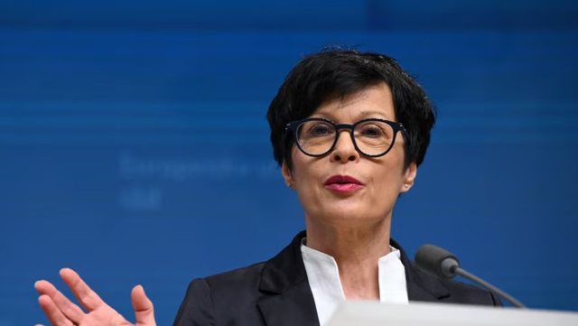 Akuzat për bashkëpunim me policinë sekrete jugosllave/ Marta Kos do t’u përgjigjet eurodeputetëve