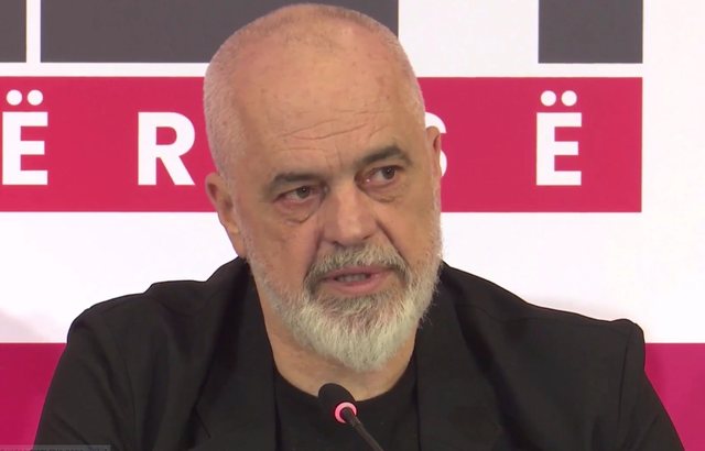 “Shteti do të futet në tregun e naftës”/ Rama: Shqipëria, e para në rajon për cilësinë e prokurimeve publike