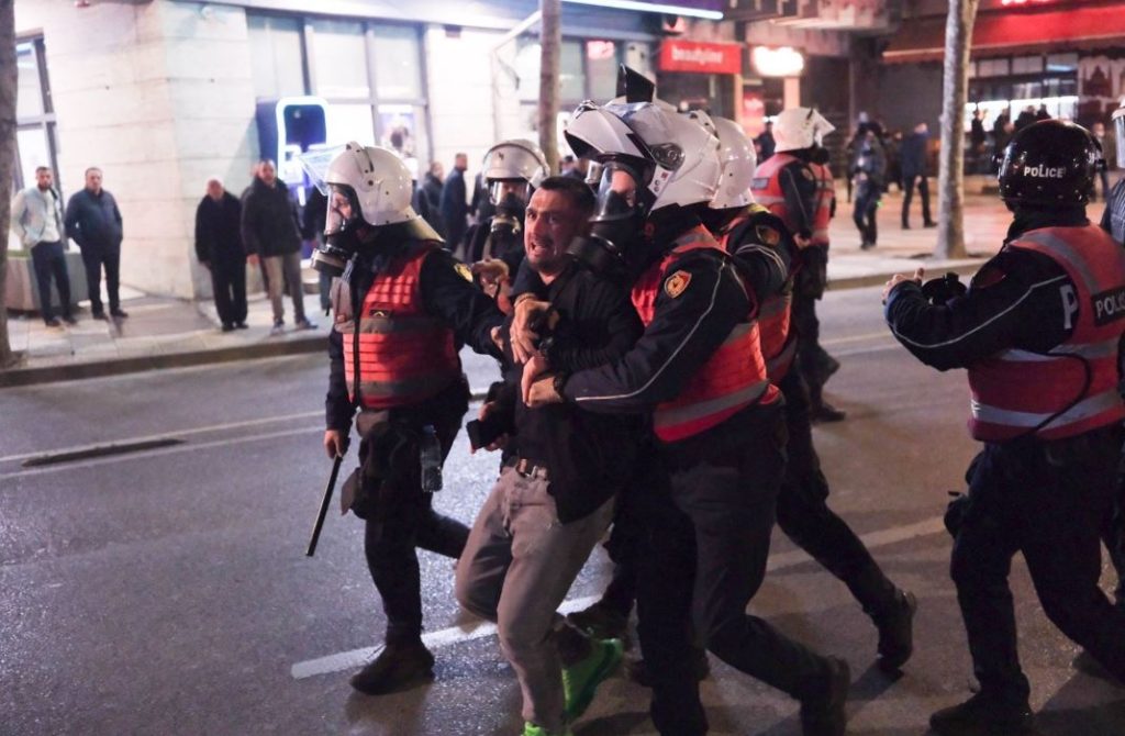 Avokati i Popullit del me raport paraprak, çfarë ndodhi gjatë protestës së opozitës