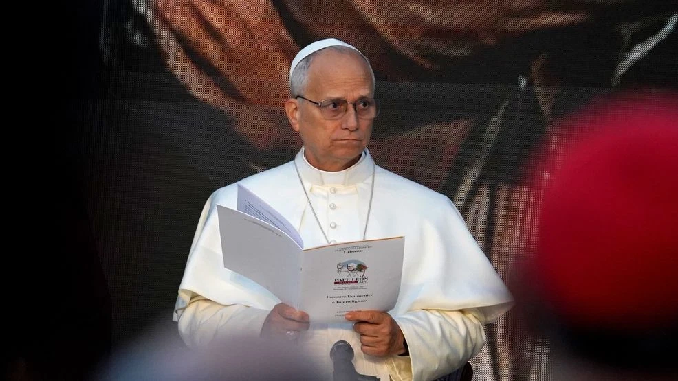 Papa Leo takon në Vatikan kardinalin e Iranit të evakuuar nga Teherani për shkak të luftës