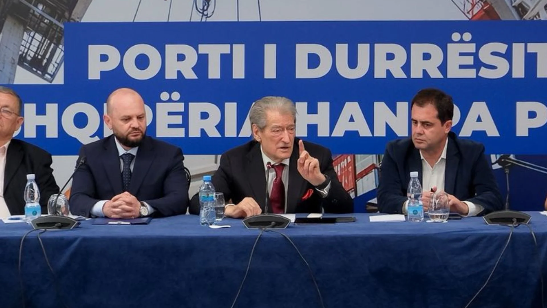 12:30 Raporti IBAR/ Berisha: BE “ngel” Shqipërinë, breshëri kushtesh të reja nga vendet anëtare