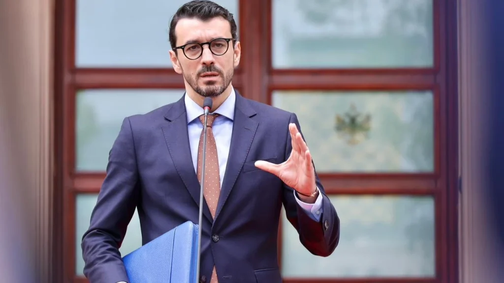 “Krizë e mundshme energjetike”/ PD kërkesë për interpelancë urgjente me Ministrin e Energjisë