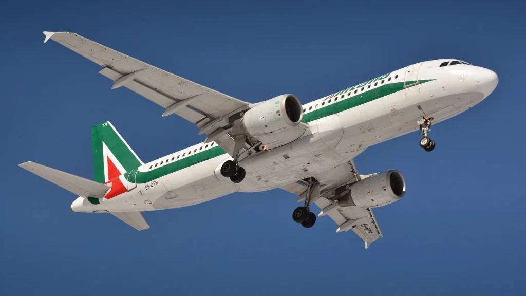 Alarm për karburantin e avionëve: BE takim urgjent, kufizime në aeroportet italiane