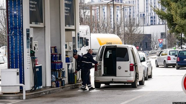 Kosova vazhdon masën mbrojtëse për naftën, çmimi vazhdon të rritet