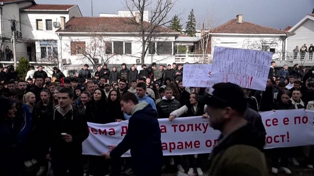 Protestë për gjuhën shqipe në Maqedoni e Veriut/ Studentët demonstrojnë të hënën, duan të japin provimet në shqip