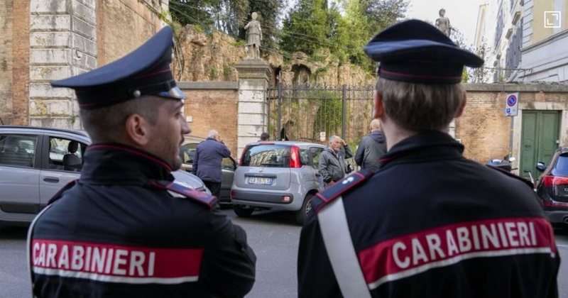 17 12 Skandal në shërbimet sekrete italiane  Karabinierët godasin rrjetin  Squadra Fiore   nën hetim ish zyrtarë të inteligjencës