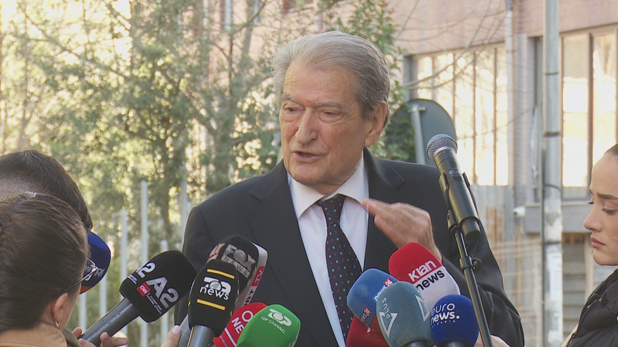 Paralajmëron serialin “Dumani” nëse Rama thirret si dëshmitar, Berisha: Do ballafaqohem