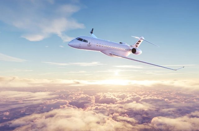Kriza e karburantit nga Hormuzi trondit aviacionin, rrezikohen udhëtimet verore