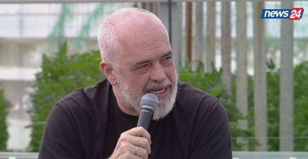 Rama shfaqet me Ballukun në krah në Lushnjë dhe ironizon opozitën: Lukuni tribale