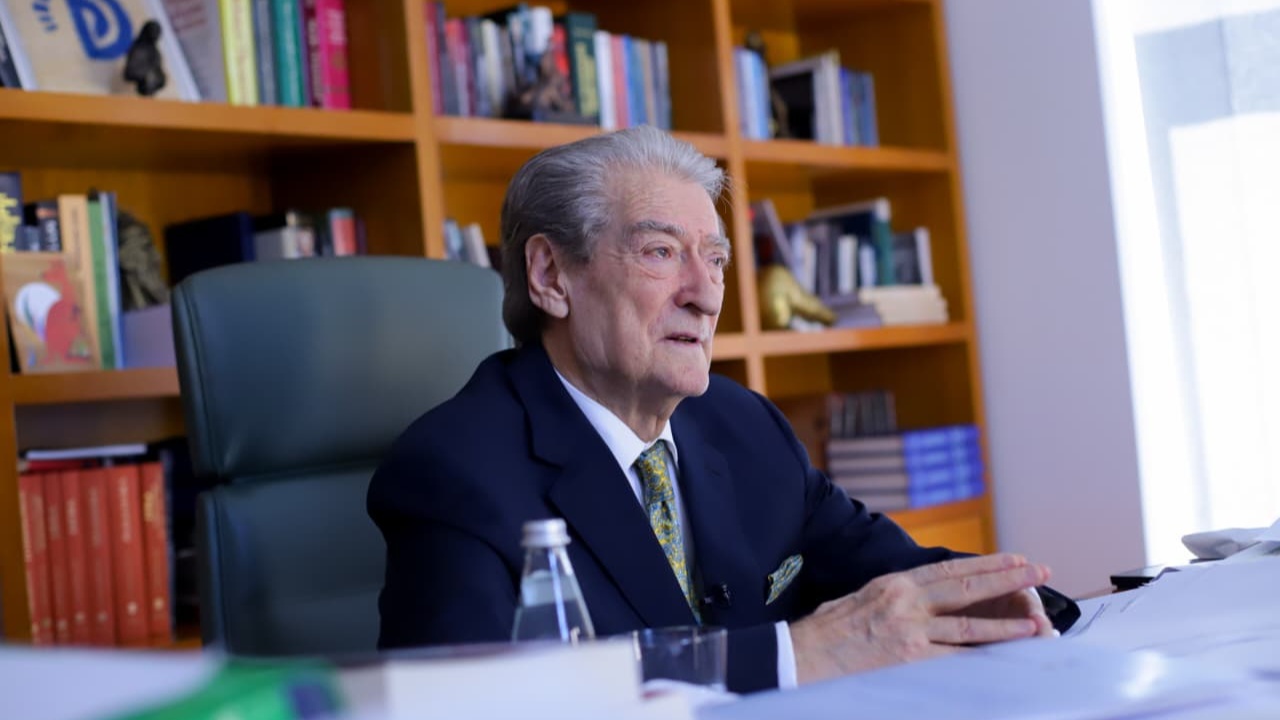 13:25 Berisha shpërthen ndaj zërave për pakt me Ramën: Nuk më mposht dot! Po përpiqen të pastrojnë figurën e tij të nxirë