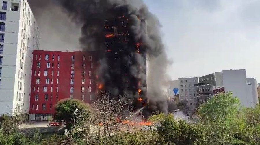 Zjarri në Tiranë zbulon mungesën e thellë të sigurisë dhe Eurokodeve