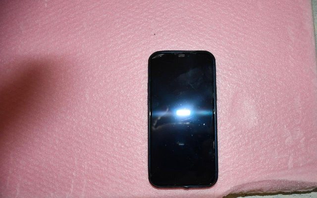 “I burgosuri me telefon poshtë jastëkut”/ Sërish kontrolle blic në burgje, çfarë u gjet në IEVP Durrës, Peqin dhe Shkodër