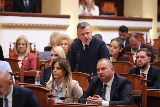 11:12 “Rezoluta për integrimin u miratua me konsensus”/ Balla: Të mos prishet puna e mirë e komisionit