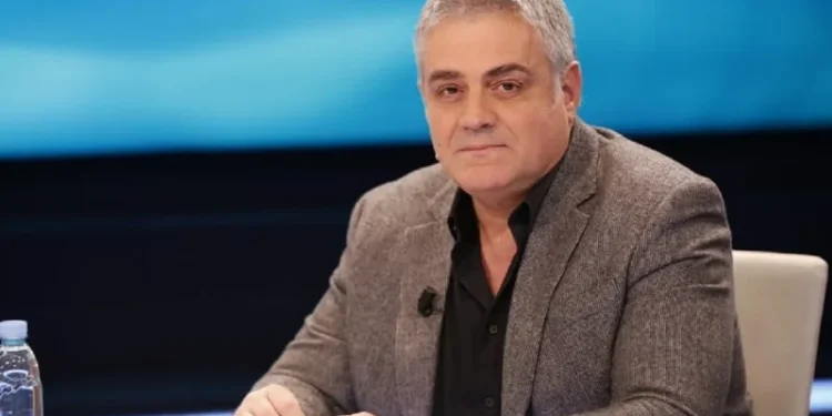 “Mami Rajmonda vinte vërdallë”, Hila ironizon këngën “Nan”: I kujtoi Europës që mbjellim bar në Angli