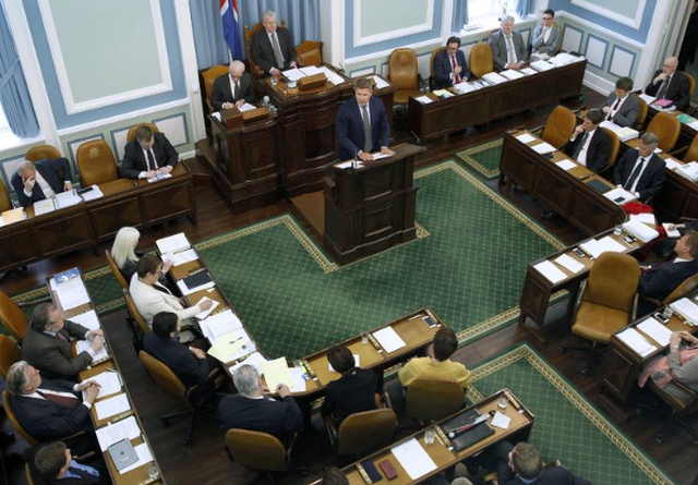 Bisedimet për në BE/ Parlamenti i Islandës miraton mbajtjen e një referendumi