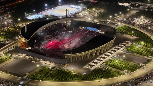 Kanye West thyen rekordin, 118 mijë persona mbushin stadiumin në Turqi