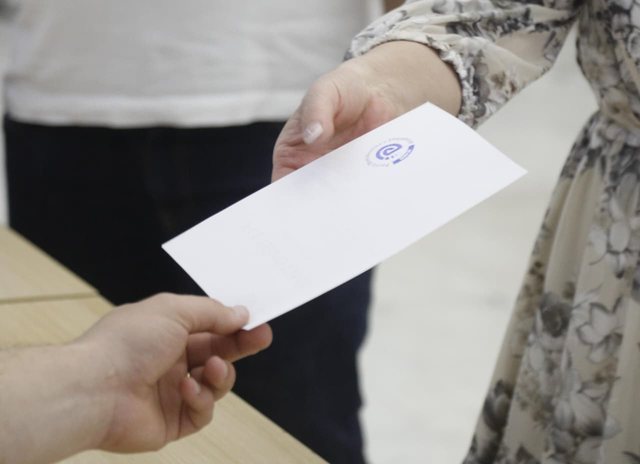 Vijon procesi i referendumit për kreun e PD-së/ Sa anëtarë kanë votuar deri në orën 15:00