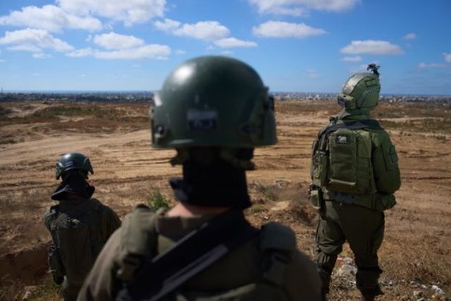 Netanyahu urdhëron ushtrinë izraelite të pushtojë “70% të Rripit të Gazës”