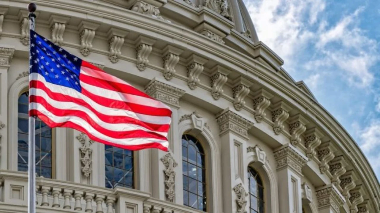 12:42 Votim i detyruar në Kongres, qeveria amerikane: Lufta me Iranin ka përfunduar