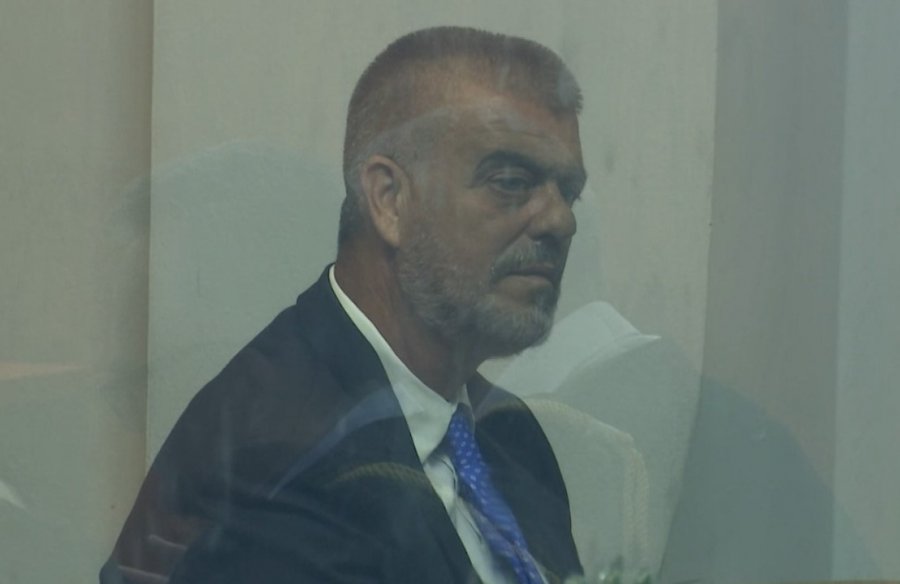 15:59 Apeli i GJKKO rikthen në burg ish-ministrin Lefter Koka