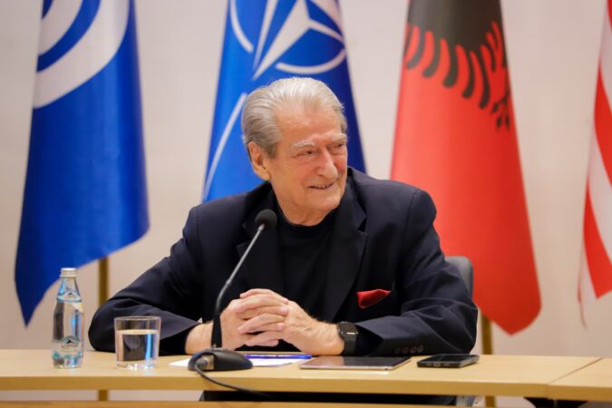 PD prezanton Departamentin e IA/ “Do të na shërbejë nesër në pushtet!”