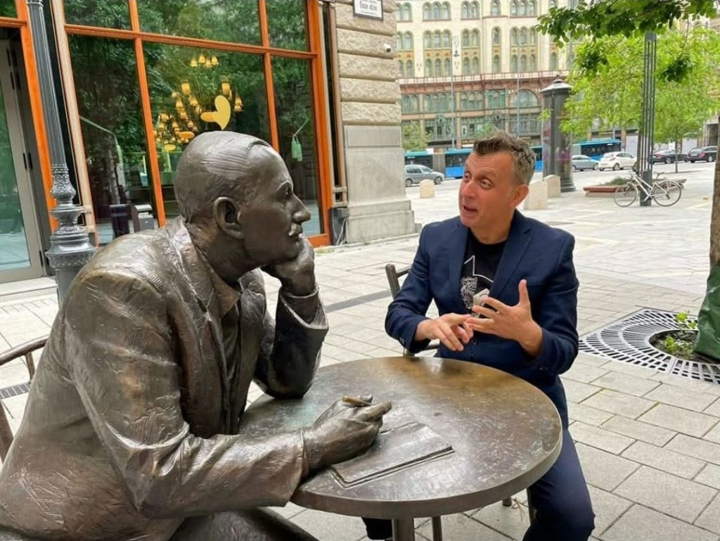 Pse kjo garë të ngjan me garat e kohës së PPSh-së