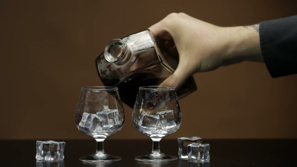 Mbi 60 sëmundje lidhen drejtpërdrejtë me alkoolin