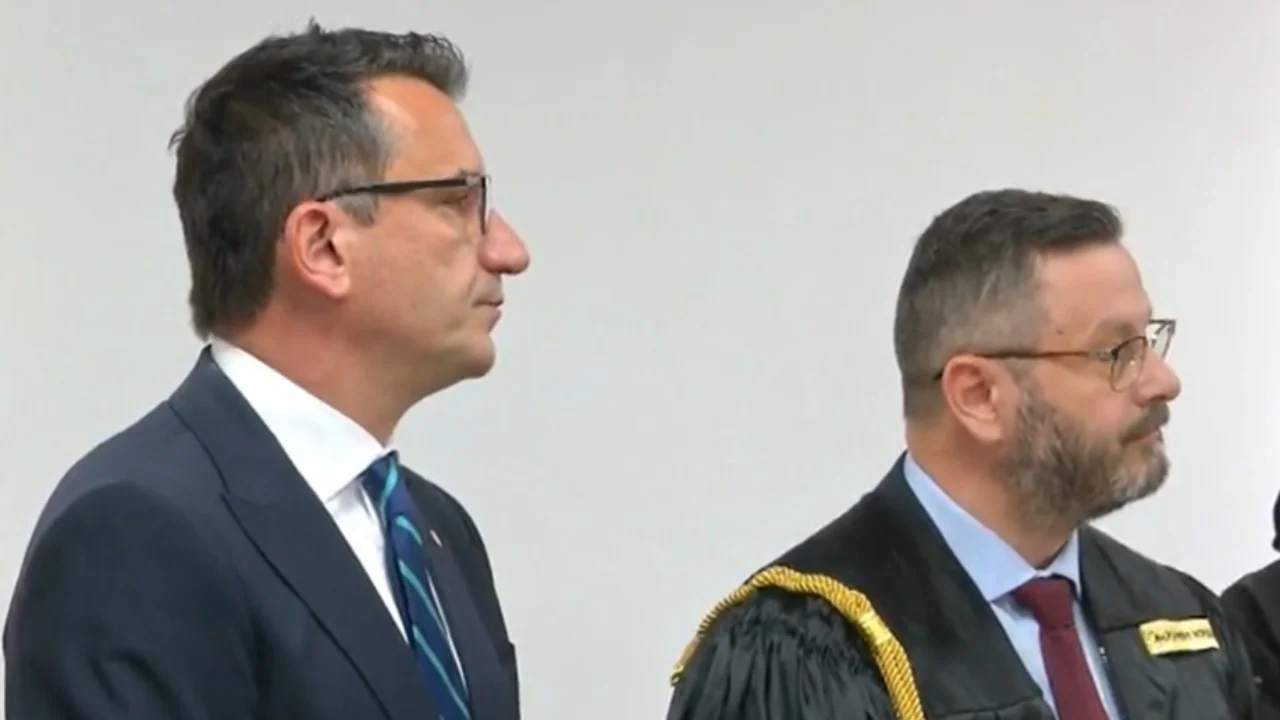 09:15 Presioni ndaj drejtësisë para seancave gjyqësore/ Veliaj sot në Kushtetuese