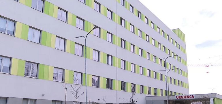 08:00 QSUT hap terapinë hormonale nga mosha 16 vjeç, në raste të veçanta edhe mbi 14-çfarë parashikon udhëzimi i ri