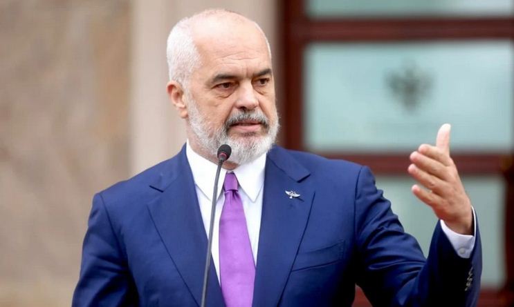 13:33 Rama nga Lezha: PS i ka ngritur kokën shqiptarëve, nuk do t’i përgjigjemi baltës me të njëjtën gjuhë
