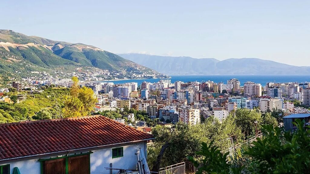 Europianët zgjedhin udhëtime të shkurtra këtë verë, Vlora mes destinacioneve më të kërkuara
