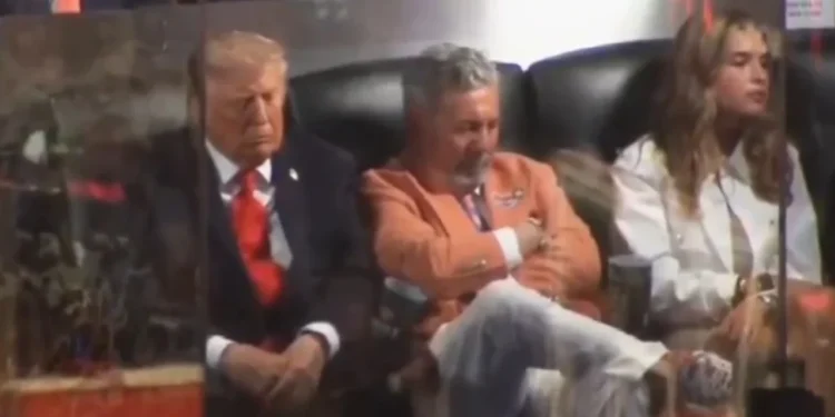 Donald Trump, “tullë” në gjumë gjatë finales së NBA. Video bën xhiron e rrjetit!