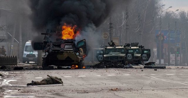 CNN: Rusia po synon të pushtojë Ukrainën lindore, ndërsa ekspertët thonë se pretendimet për përparim janë të ekzagjeruara