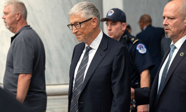 Rreth 6 orë seancë me dyer të mbyllura/ Bill Gates: Epstein mblidhte informacione. Dukej sikur donte të shantazhonte