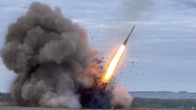 Ukraina dhe Gjermania nënshkruajnë marrëveshje për aftësitë antibalistike, Zelensky u bën thirrje shteteve të tjera që të bashkohen