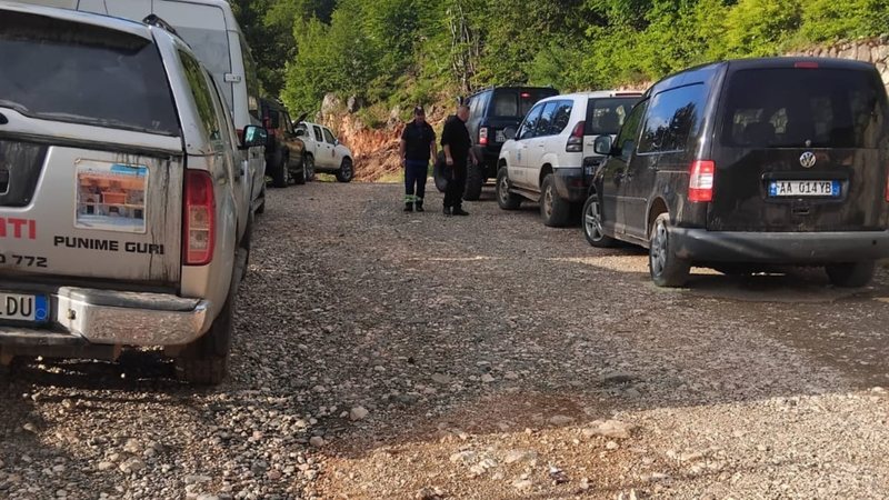 Gjenden shëndoshë e mirë dy turistët që ishin zhdukur në malin e Polisit në Librazhd