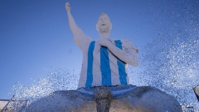 26 metra dhe 70 tonë, Argjentina inauguron statujën më të madhe në botë për Lionel Messin