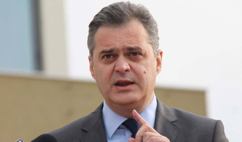 Ben Blushi revoltohet me protestuesit: Injorantë me plan, keni urrejtje